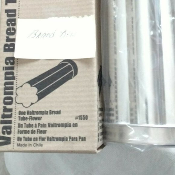 The Pampered Shelf Valtompia Bread Tube-Flower # 1550 new in box - Picture 2 of 5